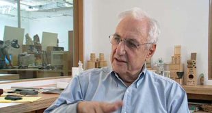 Frank Gehry فرانک گری